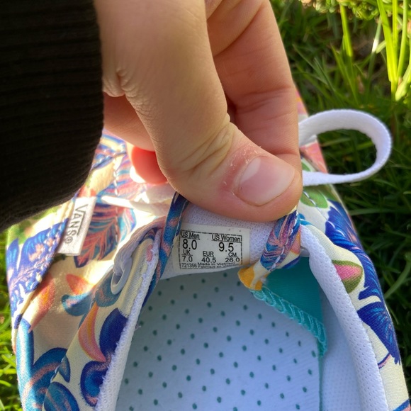 Colorful and summertime vans with a chunkier bottom of the shoe. - Picture 2 of 4